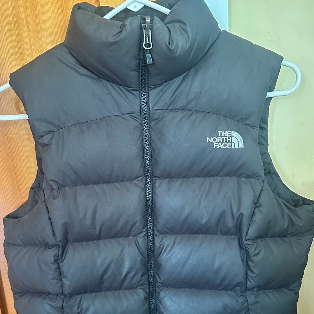 North Face Women's Black 700 Fill Goose Down Zip Front Puffer Vest